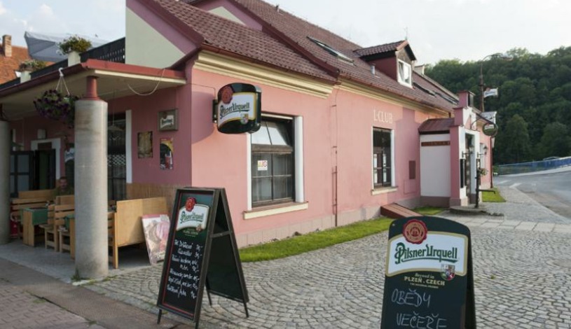 Restaurant-Pension L-Club Hluboká nad Vltavou